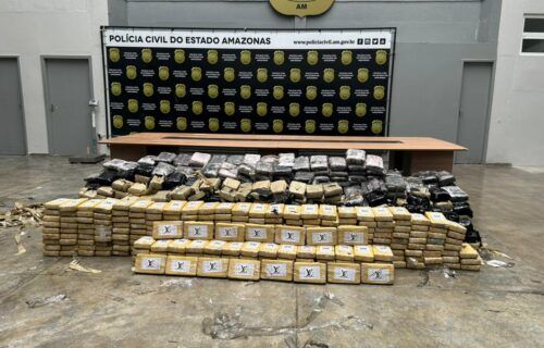 pmam_material_apreendido_em_rio_preto_da_eva_foto_israel_amorim_pmam