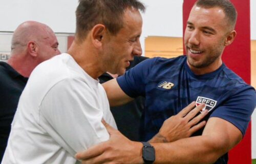 whatsapp-image-2024-12-02-at-21-51-12