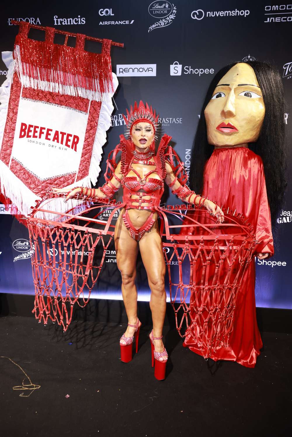 1797400916-sabrina-sato-vogue