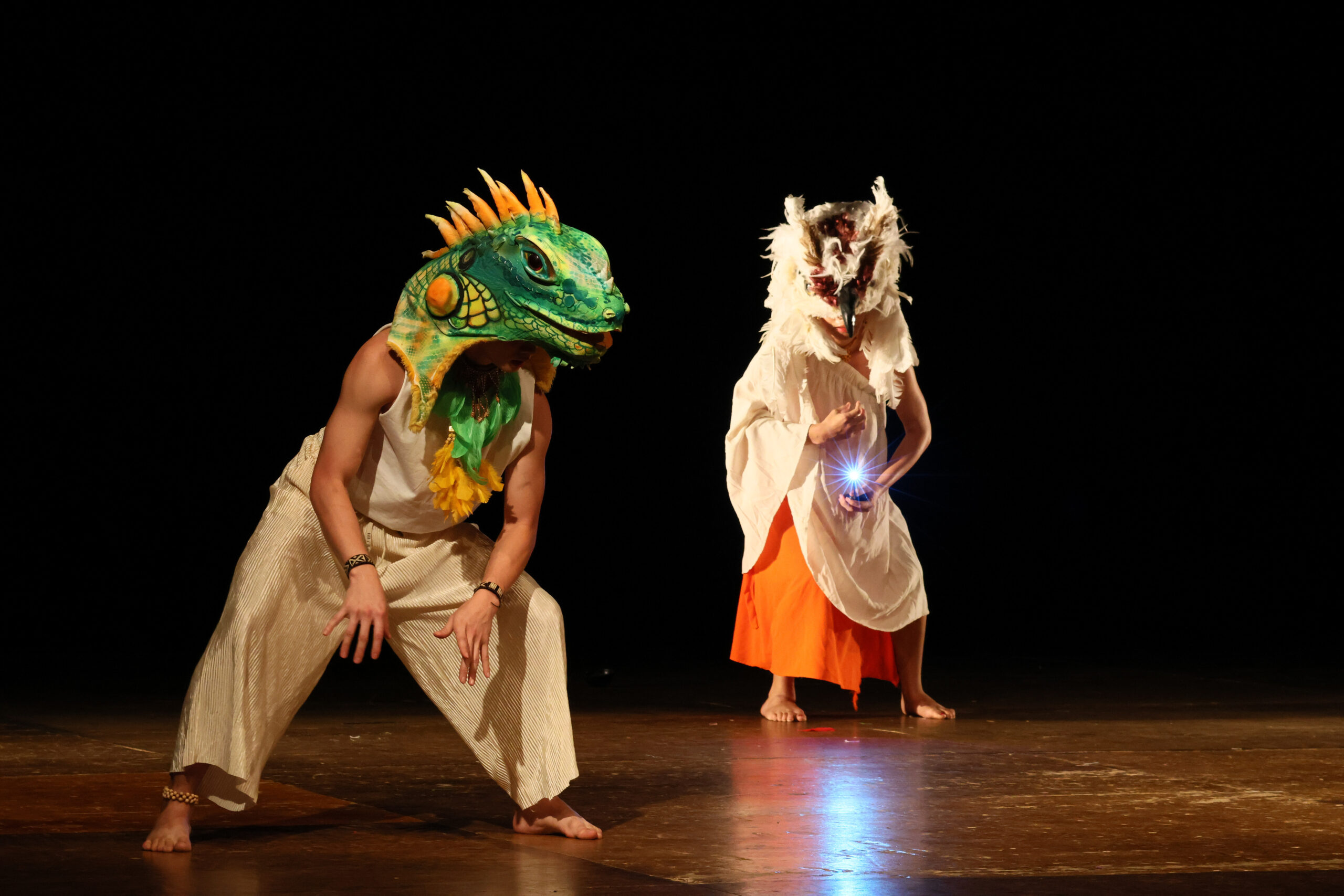 a-ilha-profana-do-canta-galo-tabata-barbosa-2