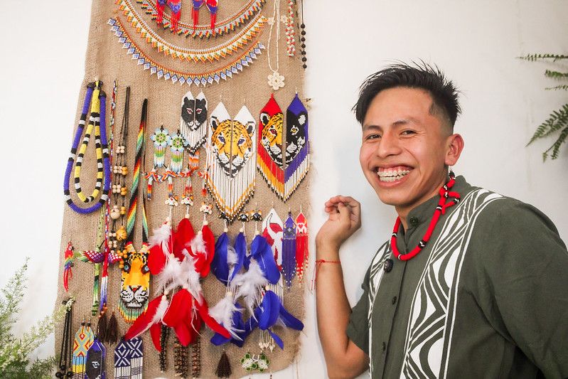 cultura_dia-do-artesao_artesao-richardson-pinedo_foto_secretaria-de-estado-de-cultura-e-econmia-criariva-2