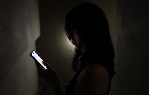 defensoria-publica-orienta-mulheres-sobre-como-identificar-e-denunciar-violencias-praticadas-no-meio-digital-foto-lucas-silva-dpe-am