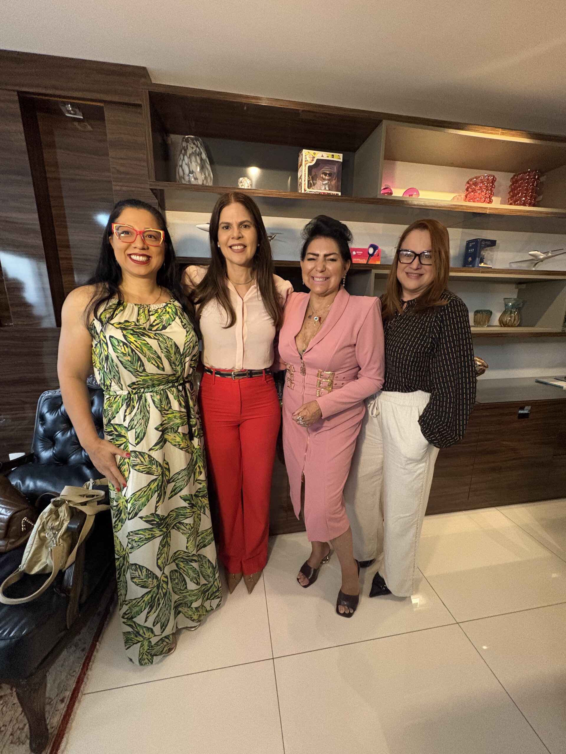 foto-2-seffair-lucia-viana-giselle-pascarelli-e-mais