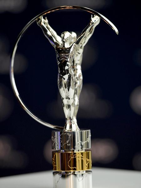 trofeu-do-premio-laureus-1614171412200_v2_450x600