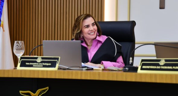 conselheira-yara-tce-am