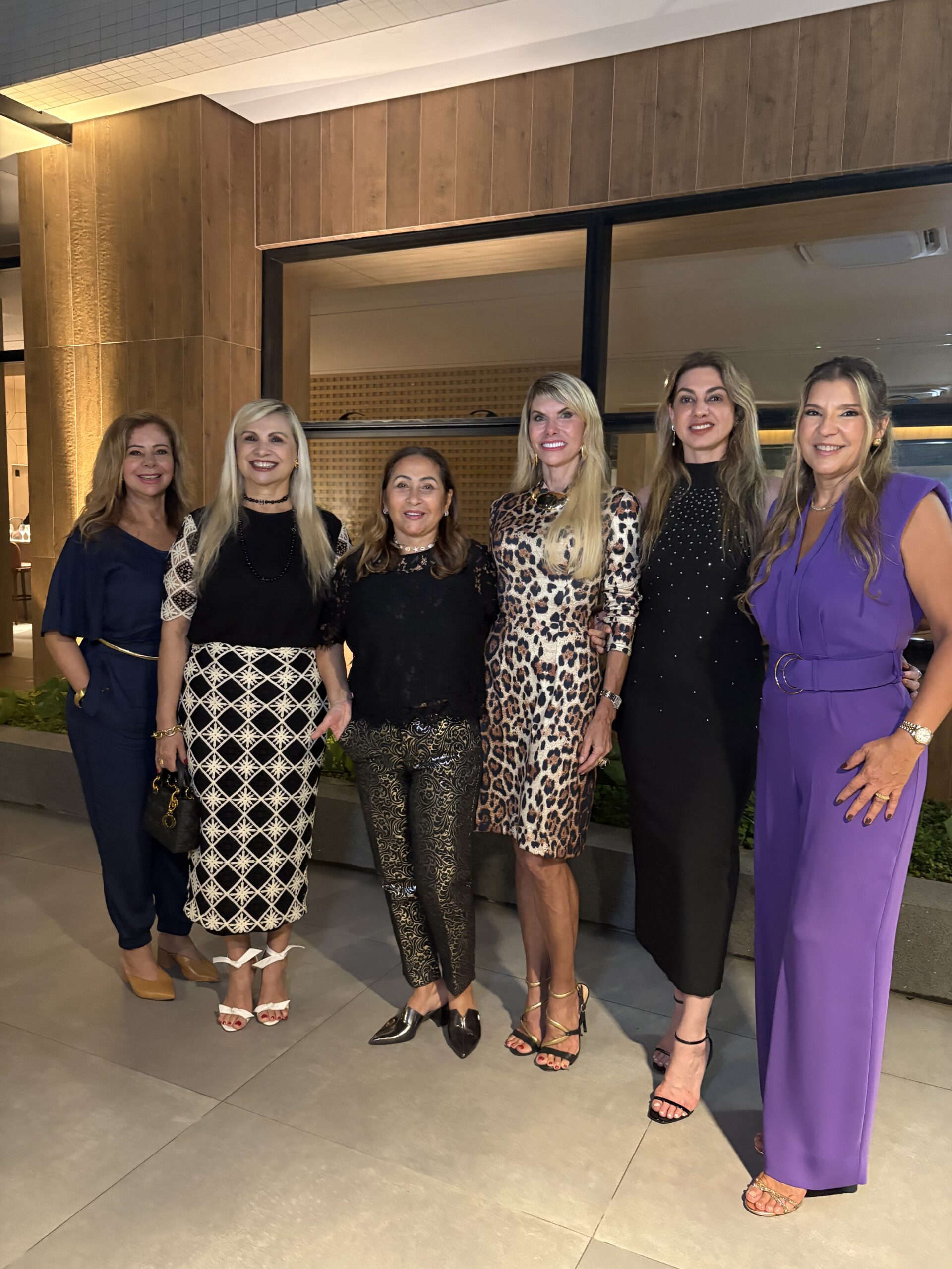 foto-11-salvador-simone-com-eliana-neybe-maria-do-carmo-moisa-e