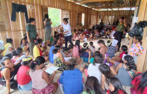 indigenas-do-vale-do-javari-em-debate-sobre-racismo-ambiental-e-direitos-da-mulher-foto-arquivo-dpe