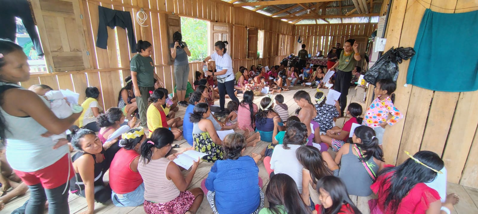 indigenas-do-vale-do-javari-em-debate-sobre-racismo-ambiental-e-direitos-da-mulher-foto-arquivo-dpe