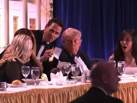 trump-momentos-antes-de-ser-retirado-de-jantar-com-correspondentes-1777165072888_v2_450x337-png