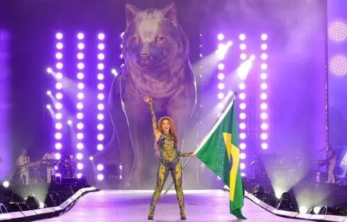 Shakira arrasta multidão para Copacabana