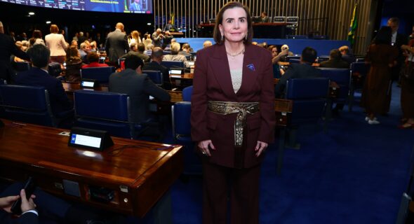 Presidente do TCE-AM acompanha em Brasília promulgação de PEC que fortalece Tribunais de Contas