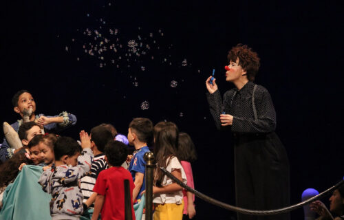 ‘Mãos à Ópera’ leva experiência lúdica e inclusão ao palco do Teatro Amazonas