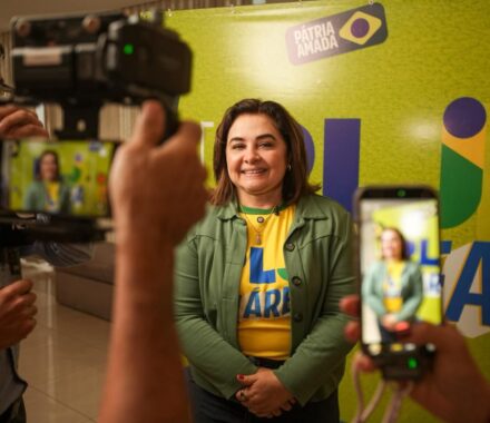 'O futuro passa pelas mãos da juventude’, destaca Professora Maria do Carmo