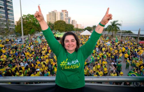 Pesquisa Action: Professora Maria do Carmo lidera