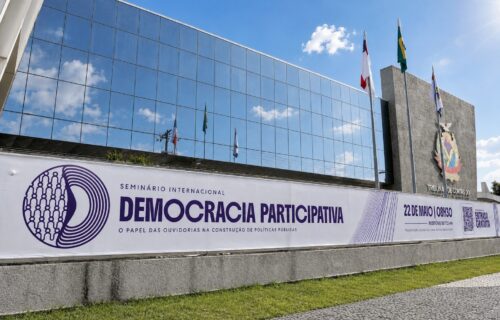 Ministro do STJ participa de seminário internacional sobre democracia participativa