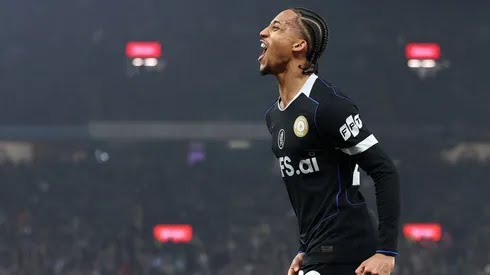 Fora da Copa, João Pedro é eleito melhor jogador do Chelsea