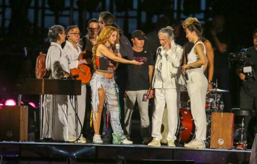 Shakira ensaia com Bethânia e Caetano no palco de show em Copacabana