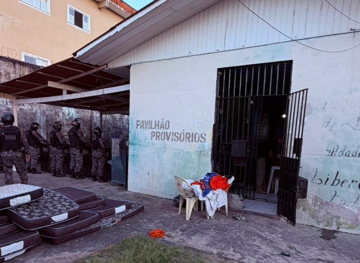 defensoria-do-amazonas-acompanha-revista-em-unidade-prisional-de-parintins-foto_divulgacao-dpe