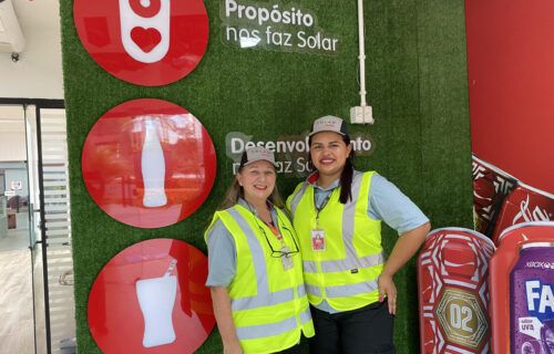 eddy-thais-colmenares-e-marelwin-del-valle-colaboradoras-da-solar-coca-cola
