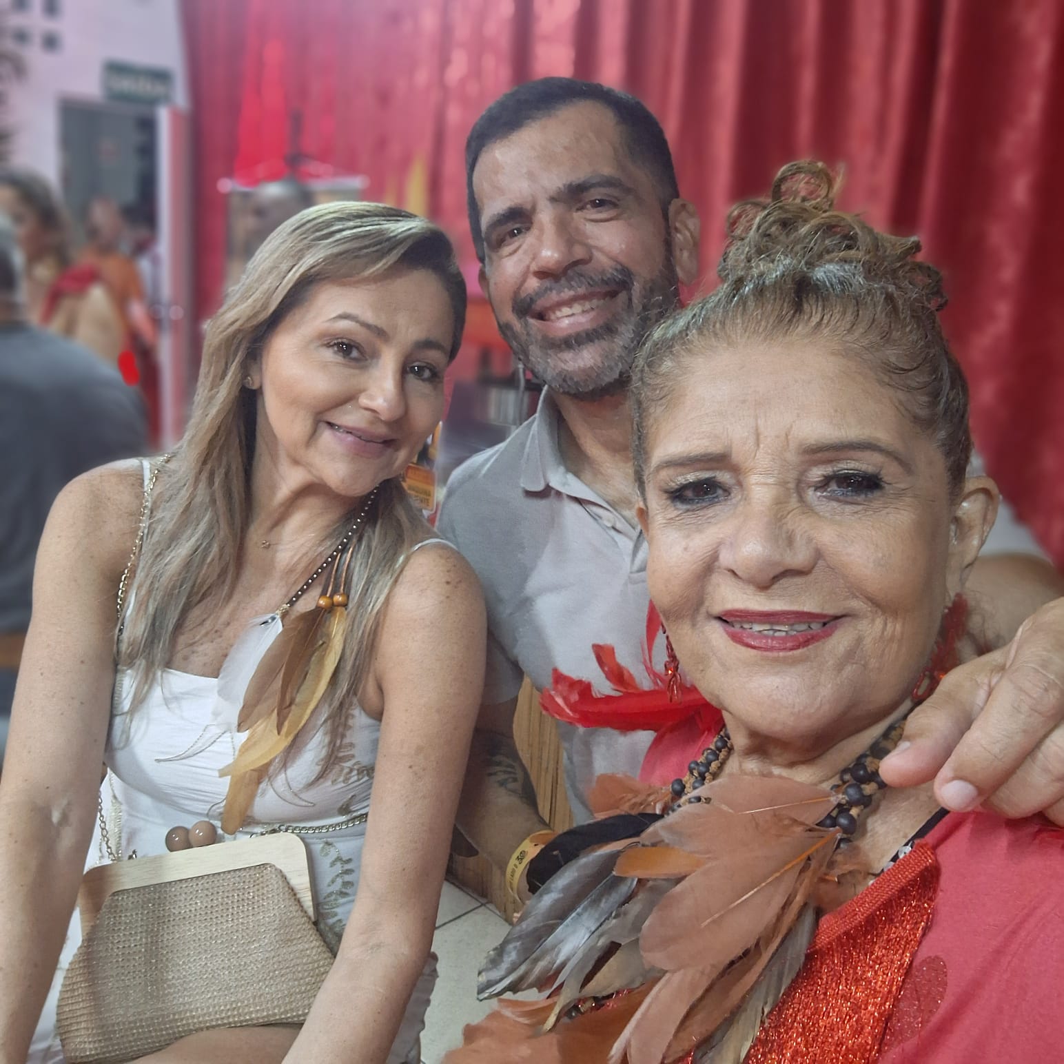 foto-7-camarote-karina-olavo-odenir