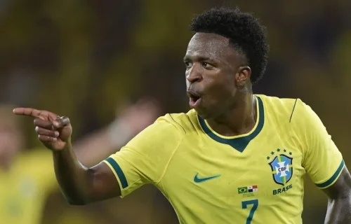 Brasil goleia Panamá em amistoso antes da Copa