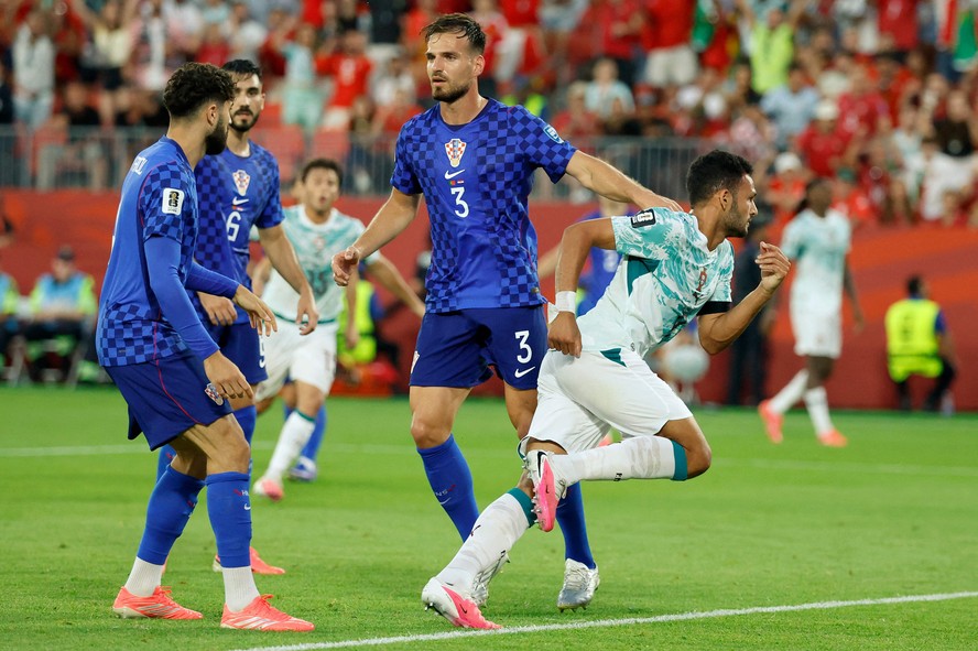 115523703-portugals-forward-09-goncalo-ramos-r-celebrates-after-scoring-his-teams-second-goal