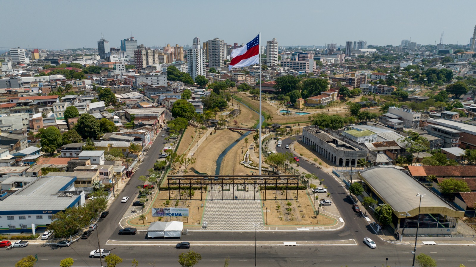 assembleia-legislativa-do-amazonas-aprova-nova-bandeira-para-representar-os-62-municipios-do-estado-1_foto-arquivo-secom