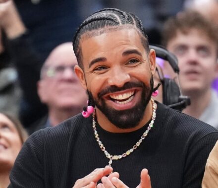 drake-toronto-nov-2024-billboard-1548