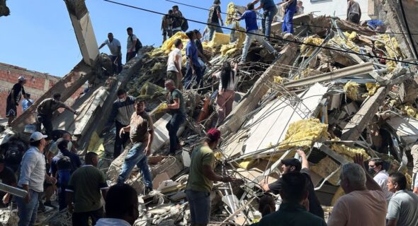 Terremoto na Colômbia mata 111 pessoas