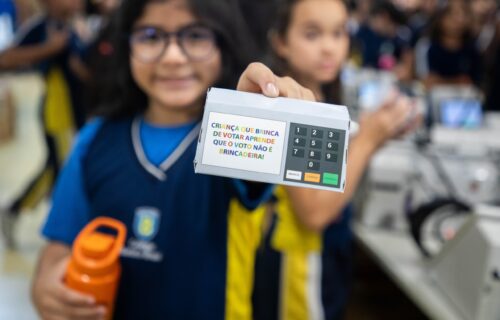 TRE-AM mostra como funciona a segurança do sistema de votação