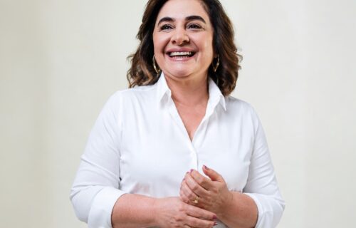 Professora Maria do Carmo convida população para acompanhar 1º debate entre candidatos ao Governo do Amazonas