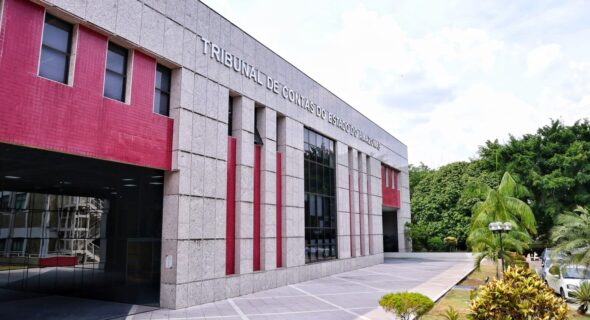 Tribunal Pleno do TCE-AM terá 123 processos em julgamento na sessão desta quarta-feira