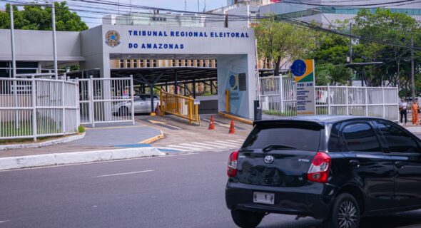 TRE-AM orienta sobre proibição de propaganda eleitoral em carros de aplicativo
