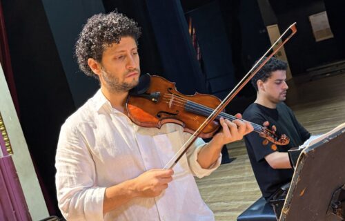 Recital “Diálogos” leva Beethoven e Ravel ao Teatro Amazonas em noite de violino e piano