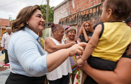 Profª Maria visita projeto social e apresenta propostas para a economia sustentável