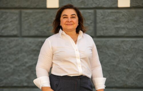 Professora Maria aciona TRE-AM para consultar uso de faculdade como colégio eleitoral