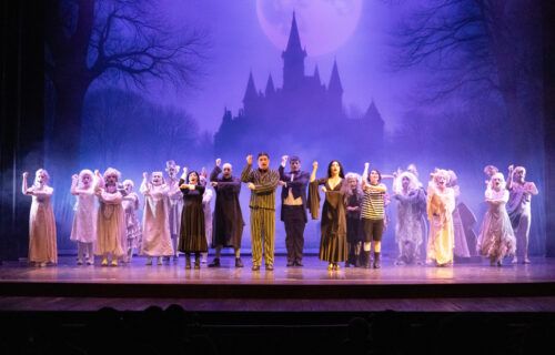 Após sucesso de estreia, “A Família do Assombro” volta ao Teatro Amazonas
