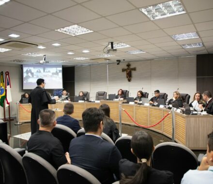 TRE-AM julga registros de candidatura e analisa pedidos de direito de resposta na internet