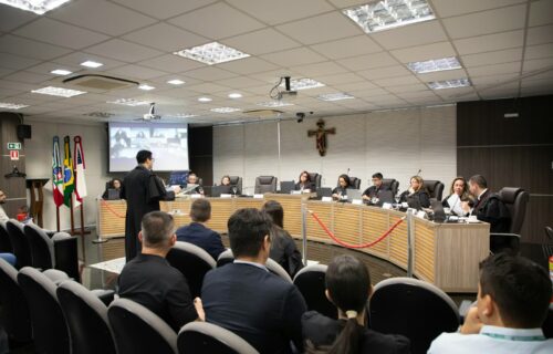 TRE-AM julga registros de candidatura e analisa pedidos de direito de resposta na internet