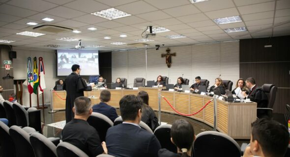 TRE-AM julga registros de candidatura e analisa pedidos de direito de resposta na internet