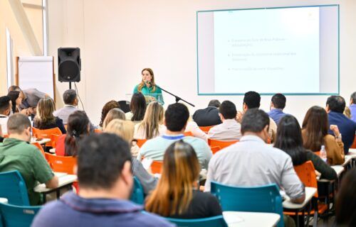TCE-AM reúne chefes e diretores em formação sobre Guia de Boas Práticas em votos e acórdãos