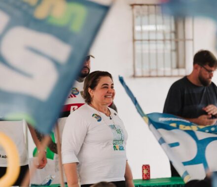 Professora Maria percorre o Alto Solimões e garante: ‘interior não tem dono’