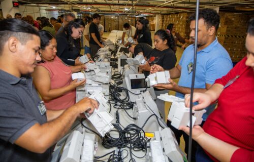 TRE-AM realiza treinamento para técnicos de urnas que vão atuar na capital