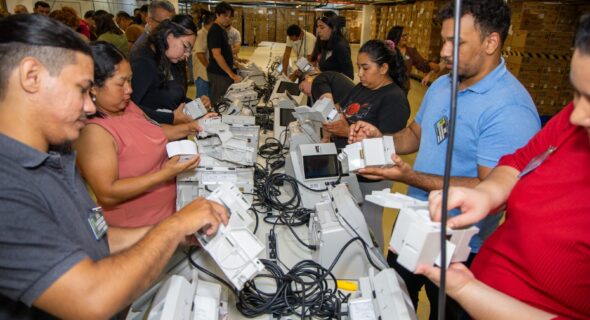 TRE-AM realiza treinamento para técnicos de urnas que vão atuar na capital