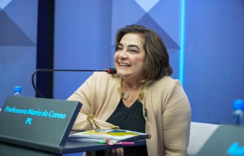 Em debate decisivo, Professora Maria se consolida como liderança da direita
