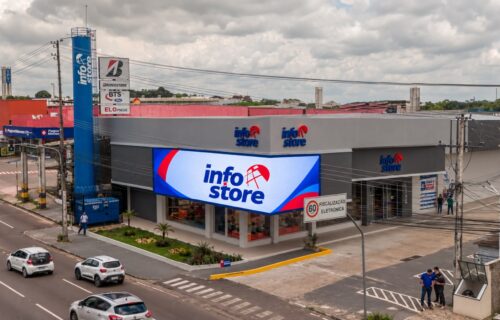 Em comemoração aos 28 anos, Info Store amplia mix e oferece novas experiências