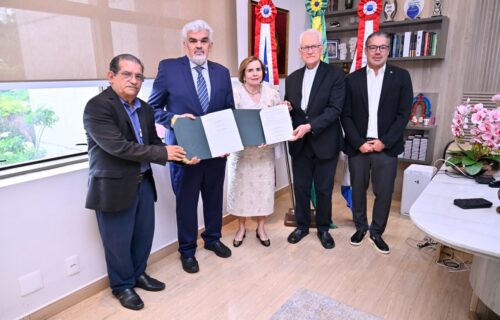 TCE-AM e Arquidiocese firmam parceria para ampliar educação ambiental no Amazonas