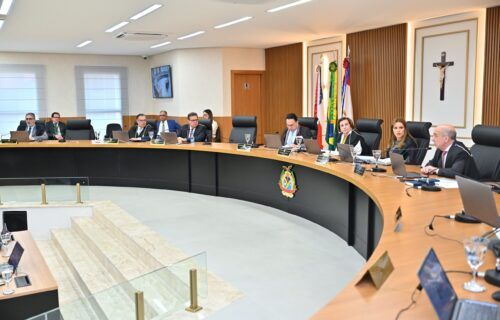 TCE-AM nega recurso e mantém multa de R$ 22 mil a ex-prefeito de Careiro