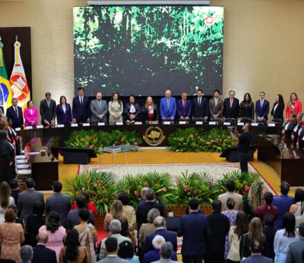 Presidente e vice-presidente do TCE-AM prestigiam recondução de Leda Mara à chefia do MPAM