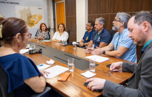 TRE-AM recebe missão da União Europeia para diálogo sobre as Eleições 2026